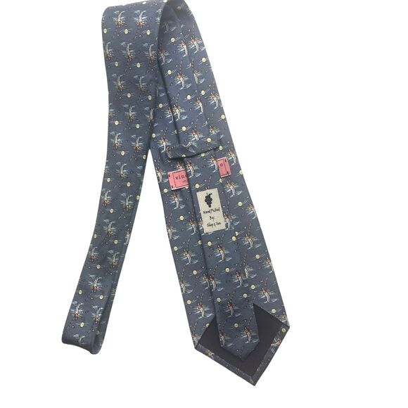 Vineyard Vines Mens 100% Silk Tie Fisherman Gray Blue Outdoor Fly Fishing Preppy - Picture 7 of 10